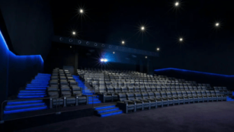 Path&eacute; Docks 76, cin&eacute;ma multiplexe de 14 salles situ&eacute; Boulevard Ferdinand de Lesseps, Centre Commercial Docks 76, 76000 Rouen, accueillant le Cin&eacute; Comedy Club en mars 2026.
